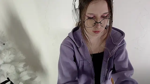  Hanna Moon  online show from 02-10-26, 09:46