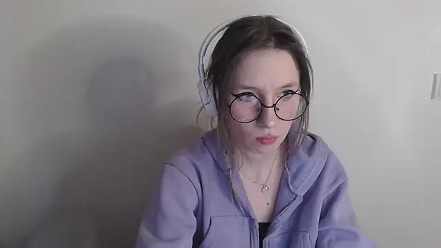  Hanna Moon  online show from 04-13-26, 11:48