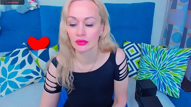 EllenMoore online show from 12-10-24, 06:11