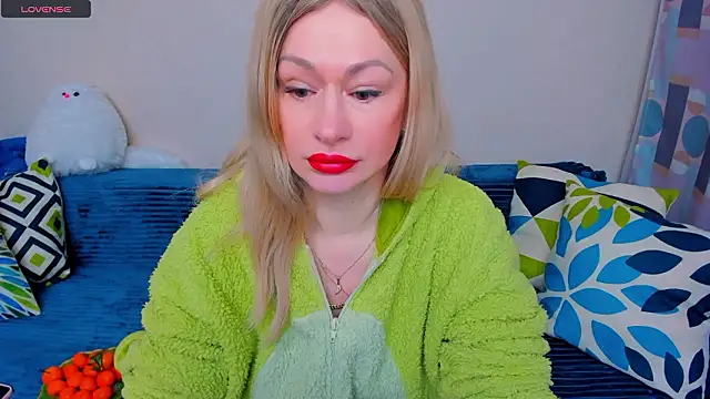 EllenMoore online show from 03-14-26, 03:23