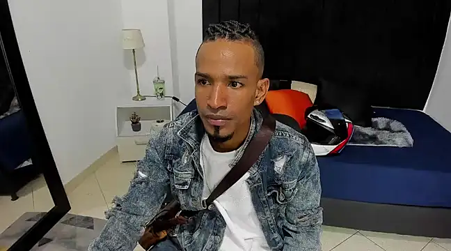 Snapshot of anhtony_wayans chatting on 12-14-24, 08:29 anhtony wayans online show from 12-14-24, 08:29