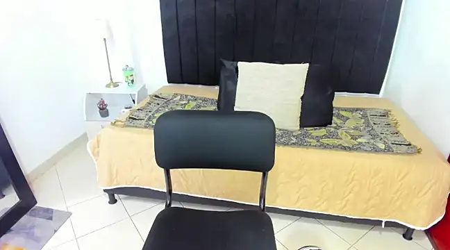 Snapshot of anhtony_wayans chatting on 01-06-25, 11:42 anhtony wayans online show from 01-06-25, 11:42