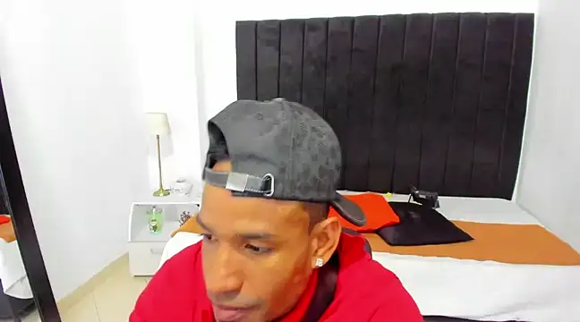 Snapshot of anhtony_wayans chatting on 01-25-25, 08:10 anhtony wayans online show from 01-25-25, 08:10