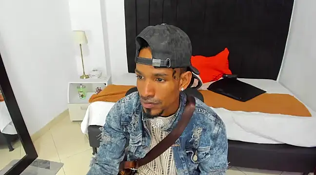 Snapshot of anhtony_wayans chatting on 01-27-25, 11:11 anhtony wayans online show from 01-27-25, 11:11