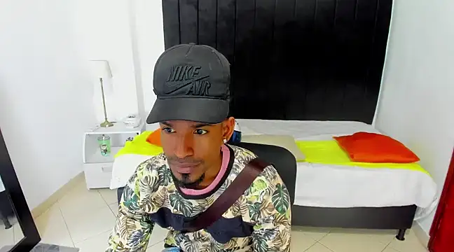 Snapshot of anhtony_wayans chatting on 02-03-25, 11:36 anhtony wayans online show from 02-03-25, 11:36