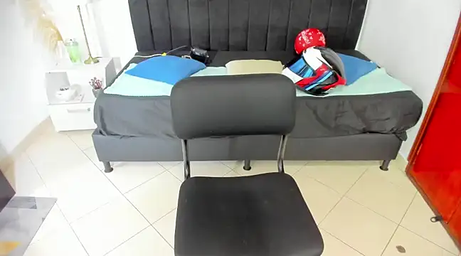 Snapshot of anhtony_wayans chatting on 02-15-25, 08:33 anhtony wayans online show from 02-15-25, 08:33