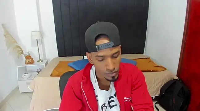 Snapshot of anhtony_wayans chatting on 02-21-25, 12:27 anhtony wayans online show from 02-21-25, 12:27