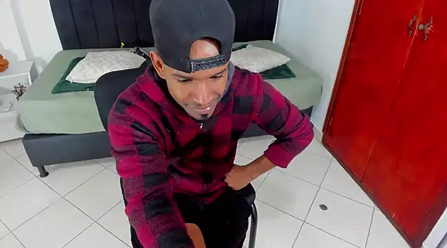 Snapshot of anhtony_wayans chatting on 03-05-25, 12:49 anhtony wayans online show from 03-05-25, 12:49