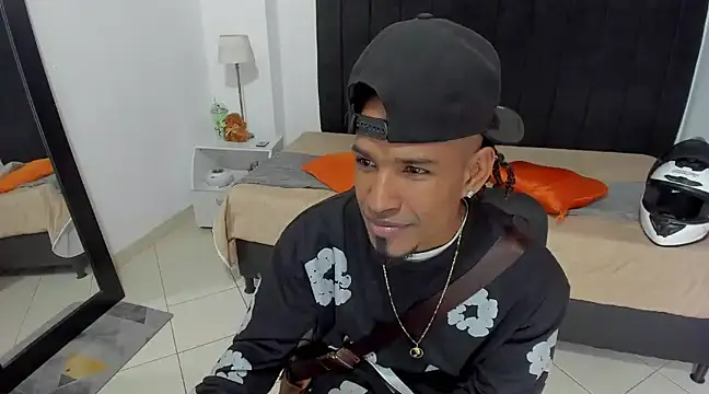 Snapshot of anhtony_wayans chatting on 03-20-25, 11:56 anhtony wayans online show from 03-20-25, 11:56