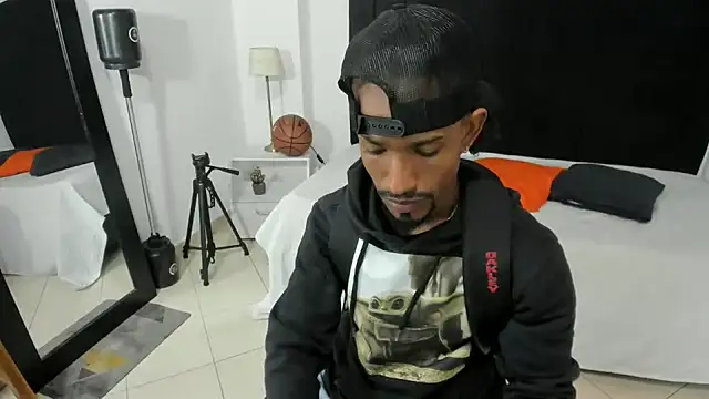 Snapshot of anhtony_wayans chatting on 10-05-25, 11:57 anhtony wayans online show from 10-05-25, 11:57