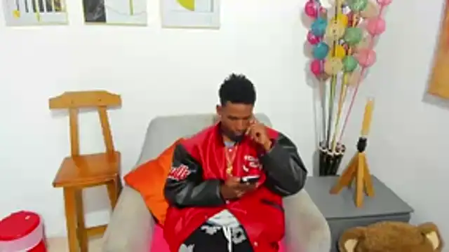 Snapshot of anhtony_wayans chatting on 03-25-26, 12:27 anhtony wayans online show from 03-25-26, 12:27