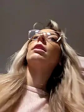 LilyOrion online show from 01-14-25, 07:00