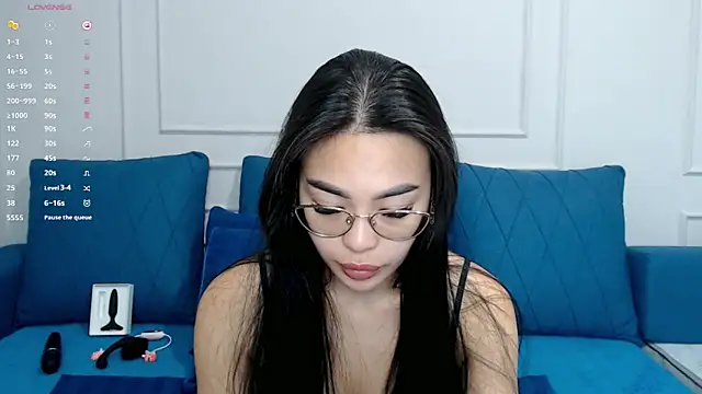 Snapshot of kwana_colada chatting on 12-21-25, 09:27 kwana colada online show from 12-21-25, 09:27