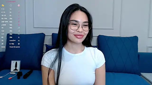 Snapshot of kwana_colada chatting on 03-26-26, 11:27 kwana colada online show from 03-26-26, 11:27