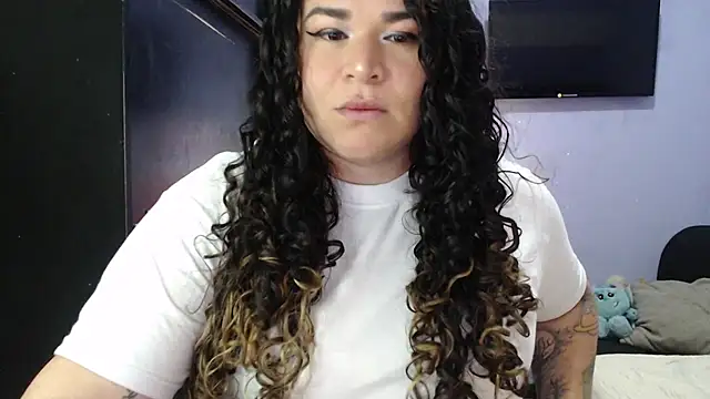 Snapshot of ANGELIQUE_KLANE chatting on 03-01-25, 04:26 ANGELIQUE KLANE online show from 03-01-25, 04:26