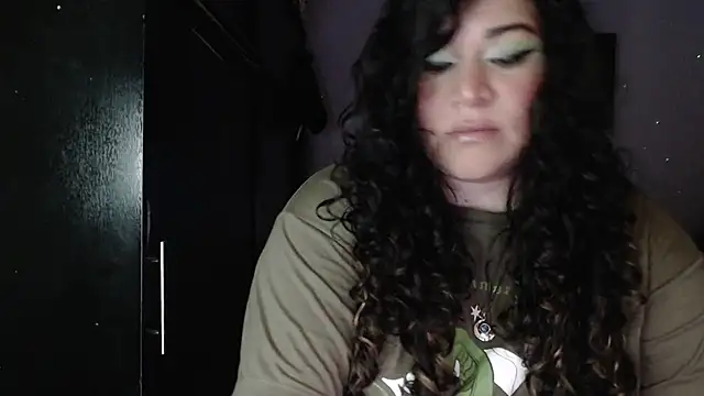 Snapshot of ANGELIQUE_KLANE chatting on 03-22-25, 03:52 ANGELIQUE KLANE online show from 03-22-25, 03:52