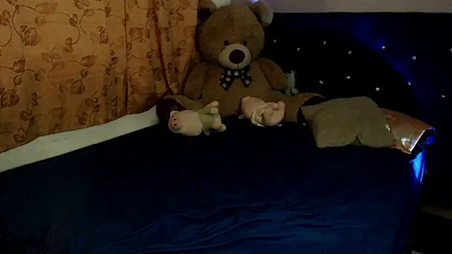 Snapshot of ANGELIQUE_KLANE chatting on 11-13-25, 05:56 ANGELIQUE KLANE online show from 11-13-25, 05:56