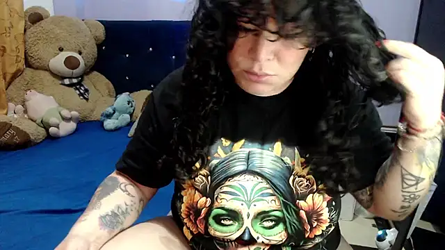 Snapshot of ANGELIQUE_KLANE chatting on 11-23-25, 05:51 ANGELIQUE KLANE online show from 11-23-25, 05:51