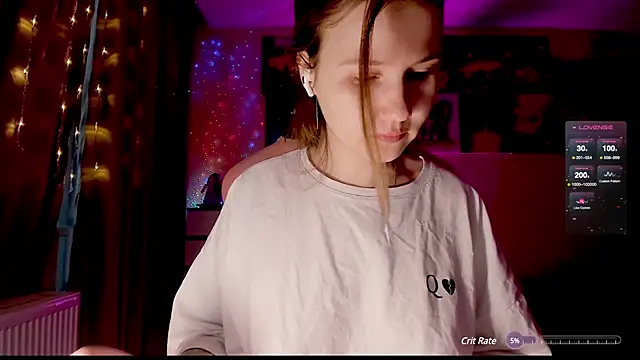 Snapshot of GoodWitch_ chatting on 12-25-24, 08:18 GoodWitch online show from 12-25-24, 08:18