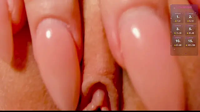 Snapshot of GoodWitch_ chatting on 03-18-25, 10:36 GoodWitch online show from 03-18-25, 10:36