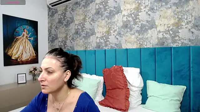 LisaCroft online show from 11-21-25, 07:07