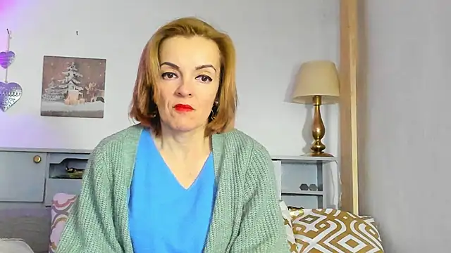 KateConner online show from 02-11-25, 11:44