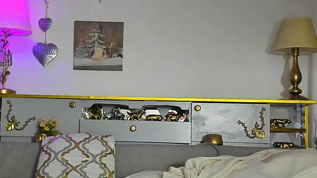 KateConner online show from 02-25-25, 09:35