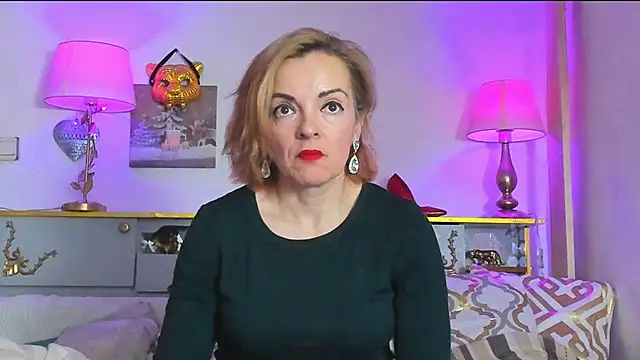 KateConner online show from 03-22-25, 02:47