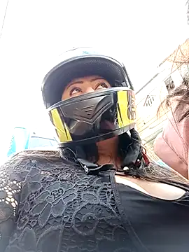 Brenda Berck  online show from 03-22-25, 09:31