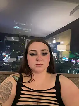 Kira tattoo online show from 02-26-25, 05:09