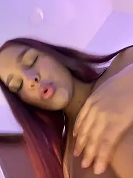 Fancyxlove online show from 12-24-24, 01:28