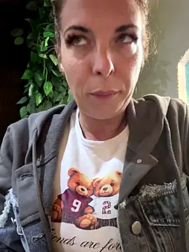 Almmaxxxx online show from 09-17-25, 05:25