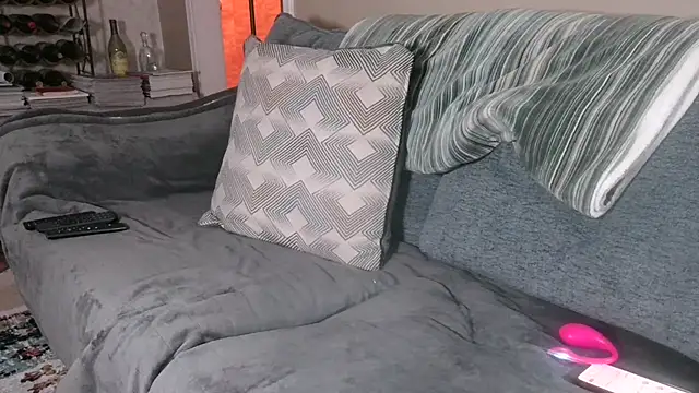 tscharlotte online show from 04-28-26, 02:27