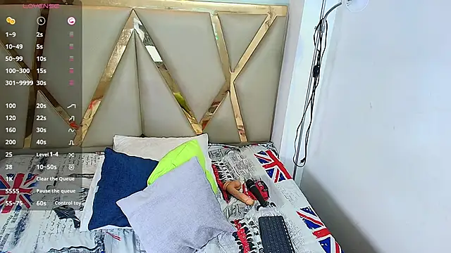 Snapshot of myblackdoope chatting on 02-25-25, 04:10 myblackdoope online show from 02-25-25, 04:10