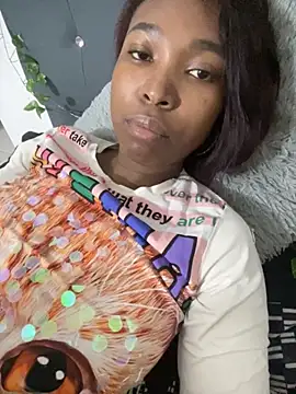 Snapshot of myblackdoope chatting on 10-31-25, 12:33 myblackdoope online show from 10-31-25, 12:33