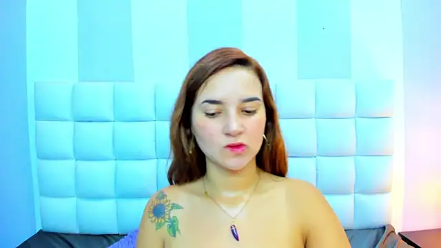 teresasroom  online show from 12-14-25, 06:34