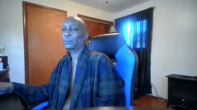 Snapshot of longdick4you8686 chatting on 12-17-24, 01:16 longdick4you8686 online show from 12-17-24, 01:16