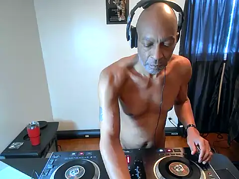 Snapshot of longdick4you8686 chatting on 01-23-25, 09:07 longdick4you8686 online show from 01-23-25, 09:07