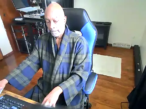 Snapshot of longdick4you8686 chatting on 01-24-25, 06:04 longdick4you8686 online show from 01-24-25, 06:04