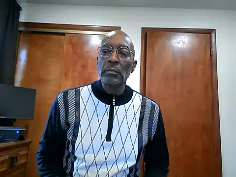 Snapshot of longdick4you8686 chatting on 02-06-25, 07:07 longdick4you8686 online show from 02-06-25, 07:07