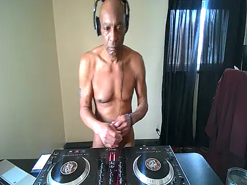 Snapshot of longdick4you8686 chatting on 02-28-25, 08:07 longdick4you8686 online show from 02-28-25, 08:07