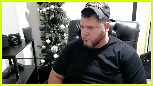 Snapshot of Gabihotxxx1 chatting on 01-05-25, 12:20 Gabihotxxx1 online show from 01-05-25, 12:20