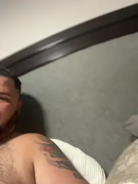 Snapshot of Gabihotxxx1 chatting on 10-19-25, 02:23 Gabihotxxx1 online show from 10-19-25, 02:23