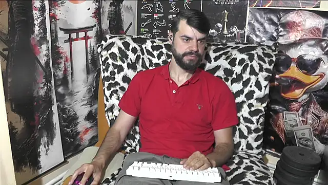 Snapshot of 00george chatting on 05-19-26, 07:04 00george online show from 05-19-26, 07:04