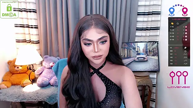 Snapshot of Fantacyoflove chatting on 10-22-25, 11:59 Fantacyoflove online show from 10-22-25, 11:59