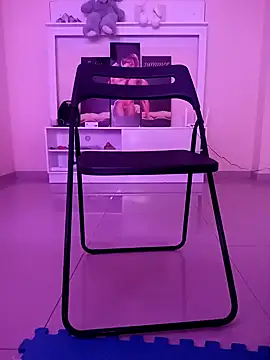 Snapshot of Latin_summer chatting on 12-24-24, 02:10 Latin summer online show from 12-24-24, 02:10