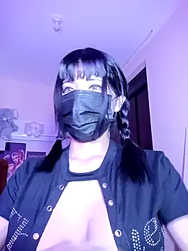 Snapshot of Latin_summer chatting on 02-18-25, 03:31 Latin summer online show from 02-18-25, 03:31