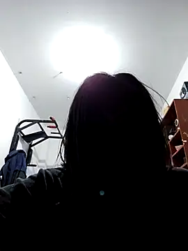 Snapshot of Latin_summer chatting on 09-18-25, 04:25 Latin summer online show from 09-18-25, 04:25