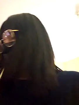 Snapshot of Latin_summer chatting on 09-27-25, 02:27 Latin summer online show from 09-27-25, 02:27