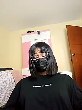 Snapshot of Latin_summer chatting on 10-06-25, 01:03 Latin summer online show from 10-06-25, 01:03